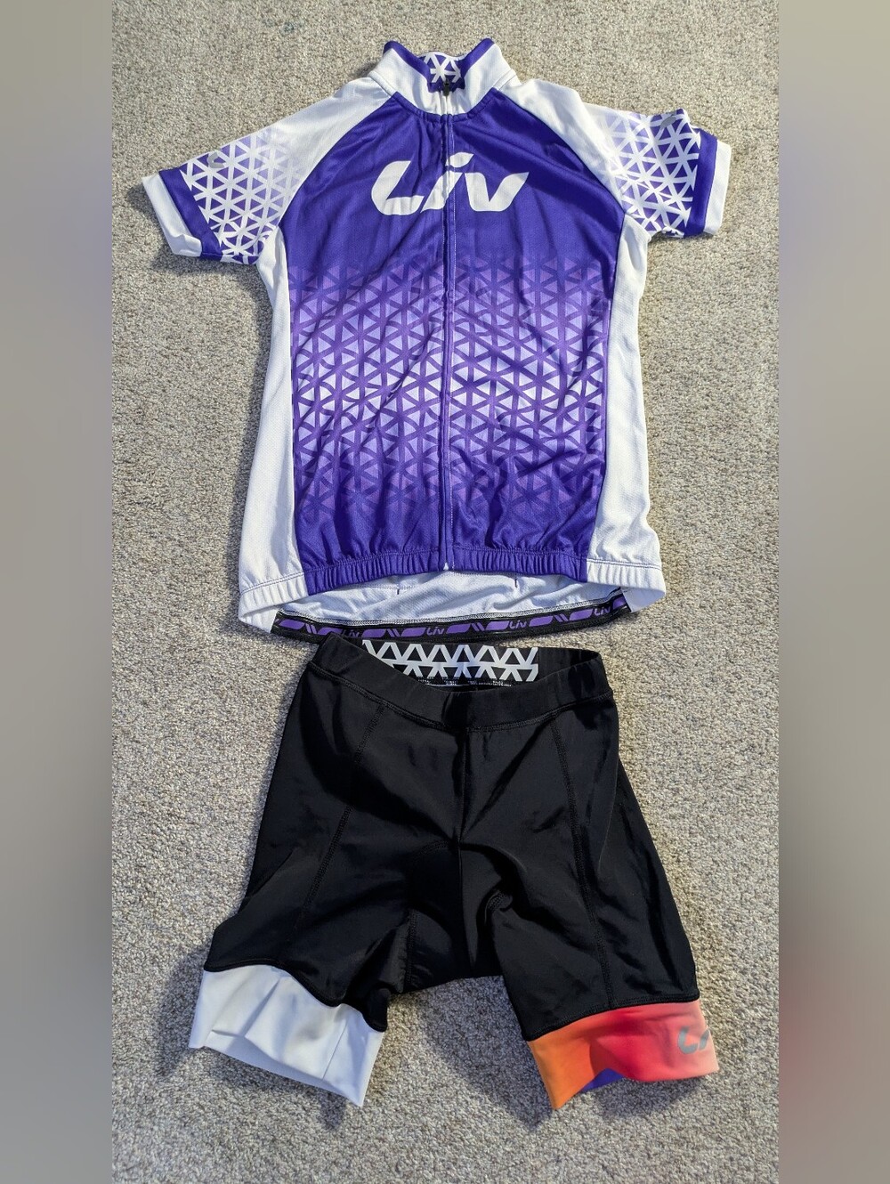 Liv Women’s XS 2pc Cycling kits Set Jersey + Padded shorts Purple/White/Black